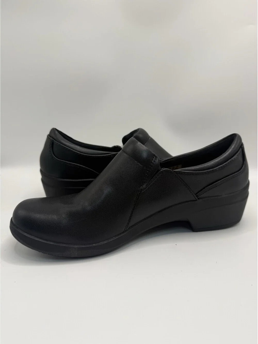 Clarks Talene Pace Womens 10 D Black Leather Anti-slip Work Casual Shoe NWT